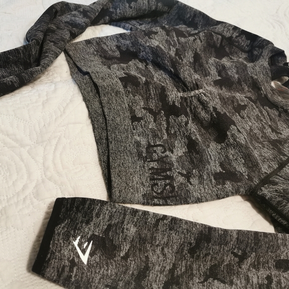 Gymshark longsleeve camo black/grey - Picture 4 of 5